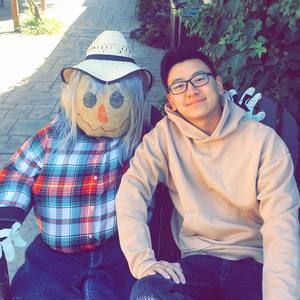 Meet your Posher, Kenny